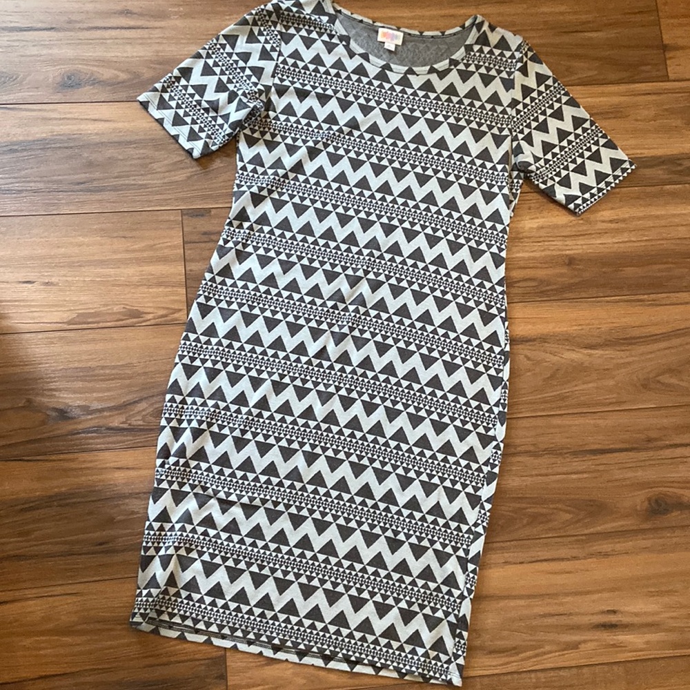 LuLaRoe gray grey geometric dress